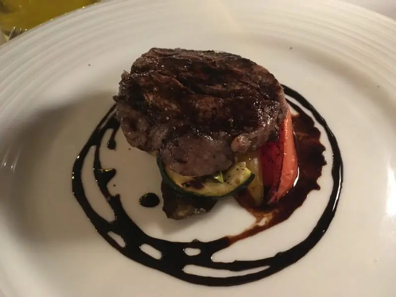 牛フィレ肉の炭火焼き
