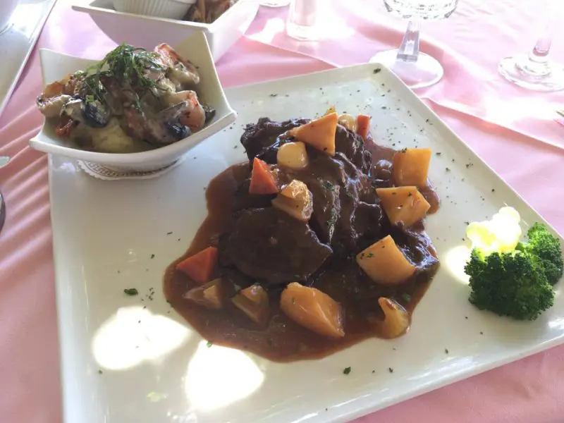 仔牛の頬肉＆メドレー・オブ・オーシャンシーフード