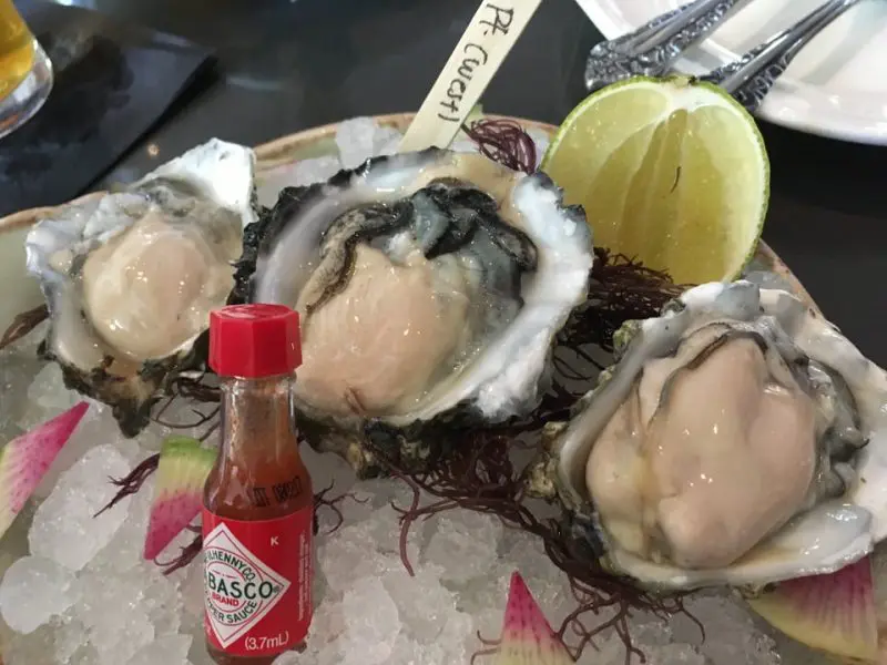 1個2ドルからの殻付き生牡蠣(Two Buck Shuck)