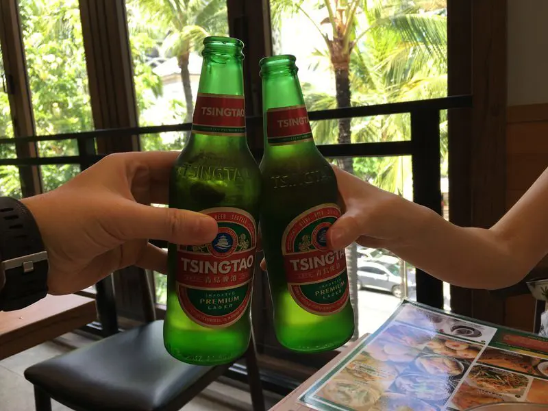 青島ビールで乾杯