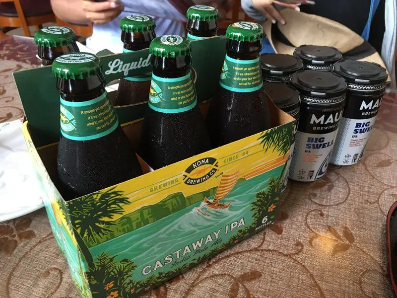 アルコールは持ち込みOK(BYOB＝Bring Your Own Bottle)