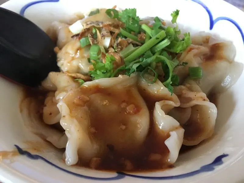 紅油水餃(チキン＆チャイブ)8個 当時8.95ドル