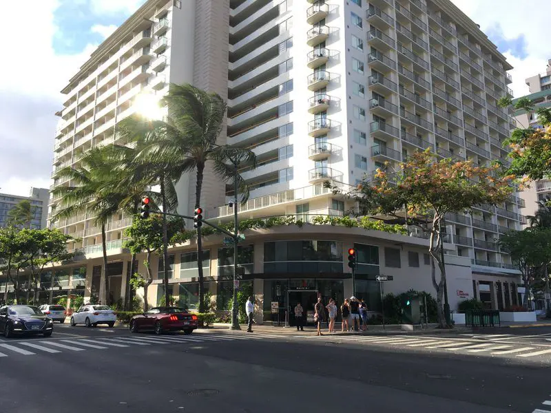 クヒオ通り沿いのTRファイヤーグリル(現 Fire Grill Waikiki)
